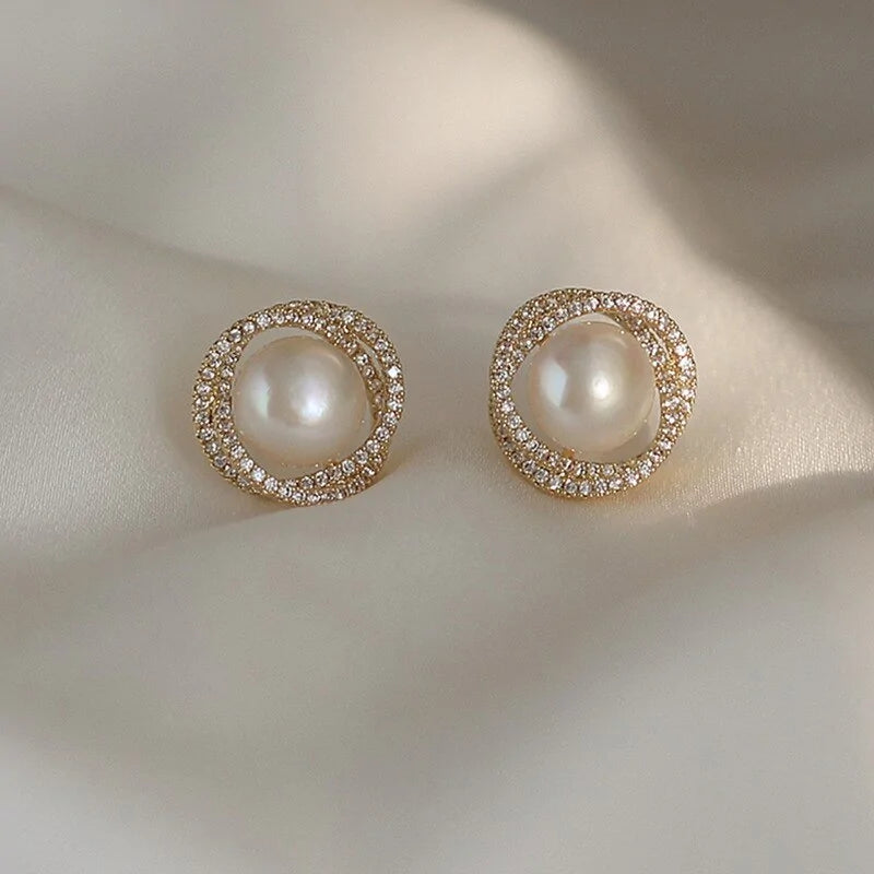 Pearl Earrings and Necklace - Glide Goods LLC