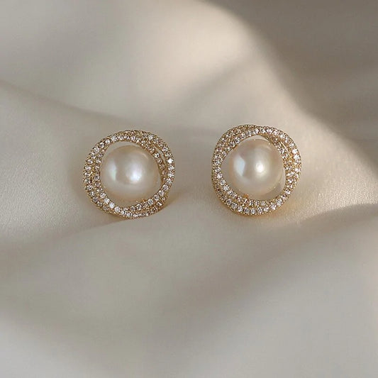 Pearl Earrings and Necklace - Glide Goods LLC