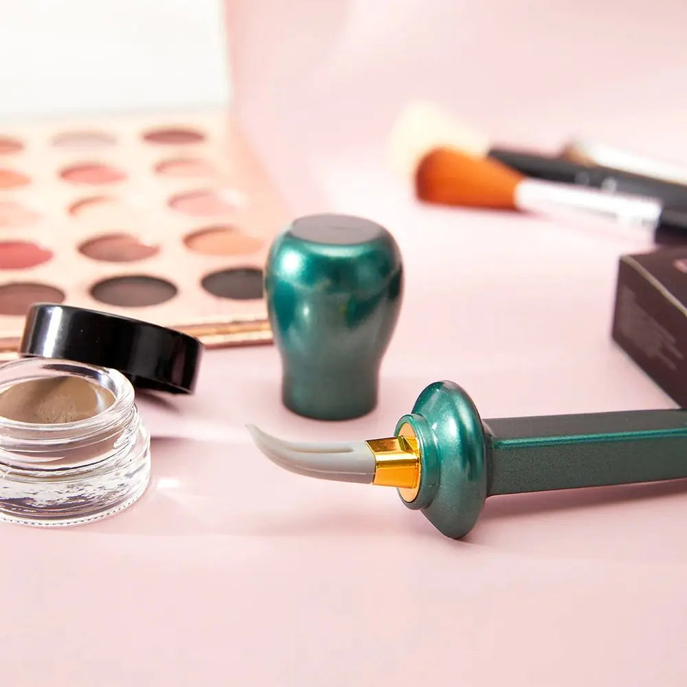 Reusable Silicone Eyeliner Guide-Eyeliner Applicator Kit, Waterproof and Long Lasting - Glide Goods LLC
